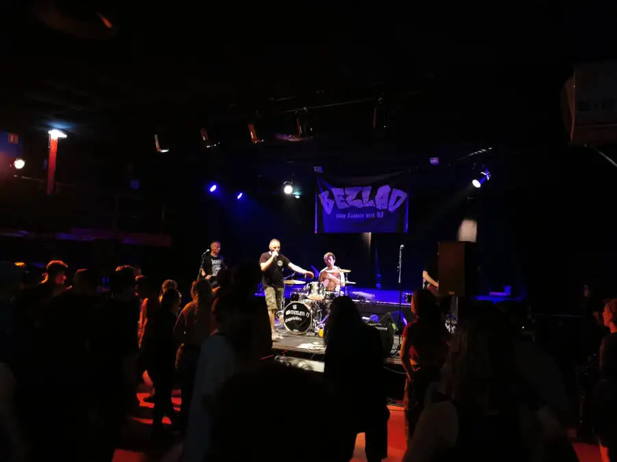 Bezlad, Straßburg, 2022